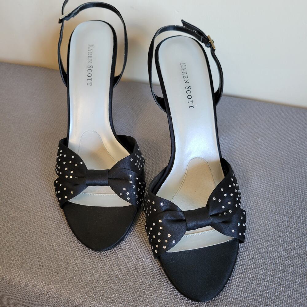 NWOT Karen Scott 9M Romeo Strappy Sling Back Open Toe Rhinestone Satin Heels